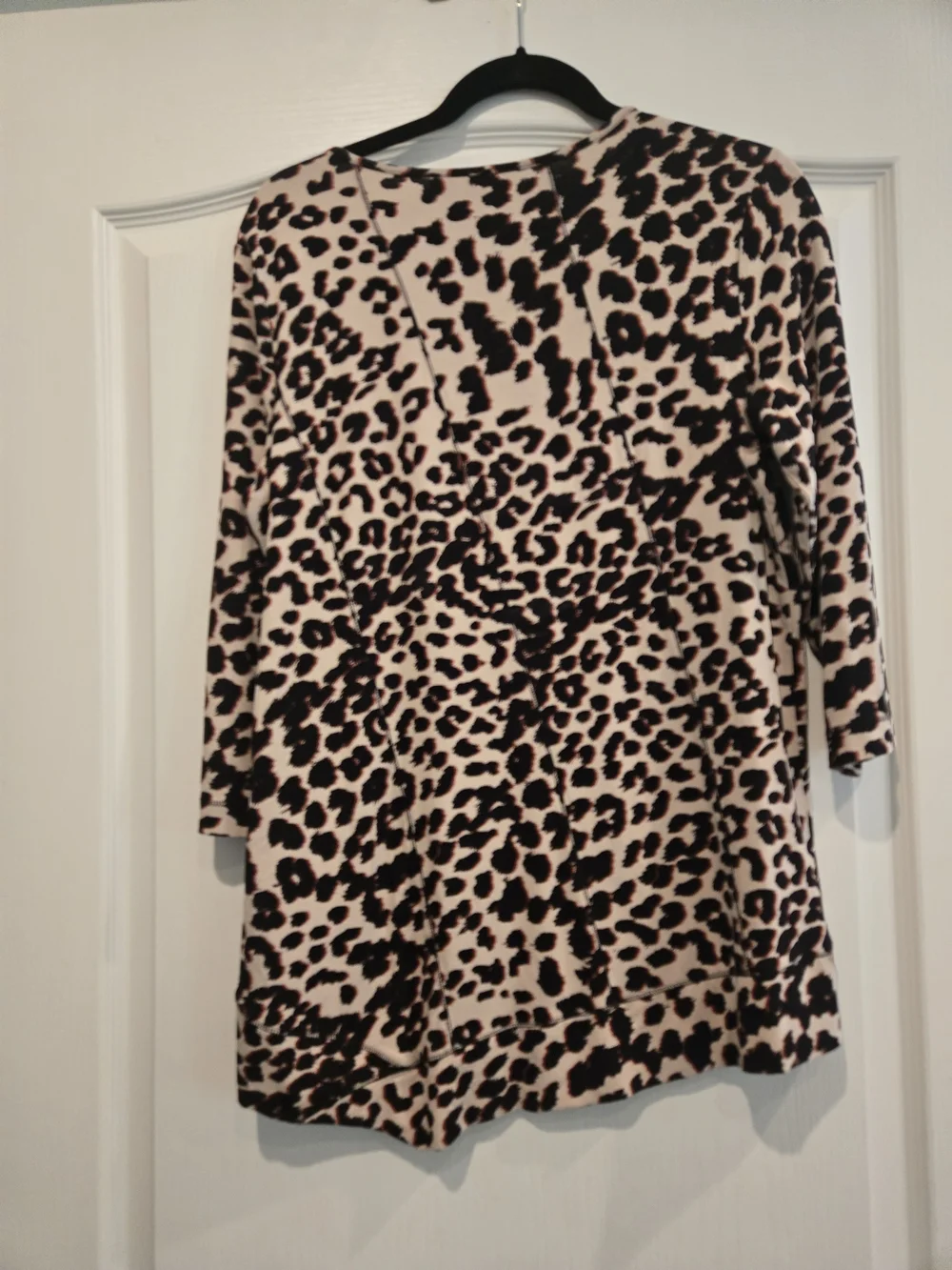 Leopard-Print Scoop Neck Tunic in Tan and Black